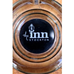 画像: ct-260204-60 the inn STOCKTON VINTAGE GLASS ASHTRAY