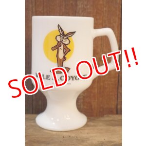 画像: kt-260601-01 Wile E. Coyote / FEDERAL 1970's Footed Mug