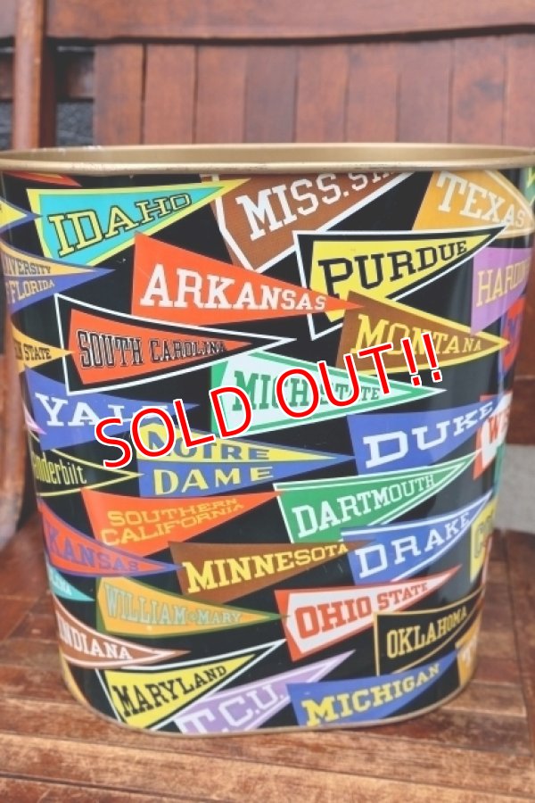画像2: dp-260601-02 Decoware 1960's COLLEGE PENNANT TRASH CAN