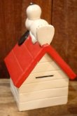 画像4: ct-260801-02 Snoopy / Determined 1970's Coin Bank "Snoopy House"