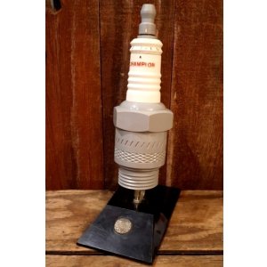 画像: dp-210401-06 CHAMPION SPARK PLUGS / 1970's AM RADIO