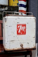 画像: dp-260922-02 7 Up 1950's ROGRESS REFRIGERATOR CO. Metal Cooler Box