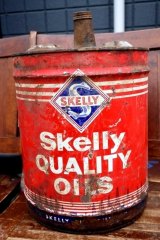 画像: dp-260901-41 Skelly QUALITY OILS 5 U.S. GALLONS OIL CAN