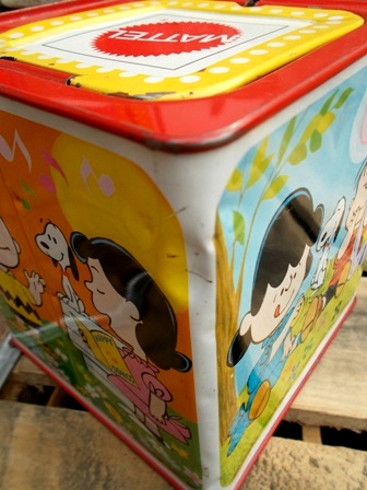 画像: ct-110906-25 Peanuts / Mattel 1972 Snoopy Jack in the Box