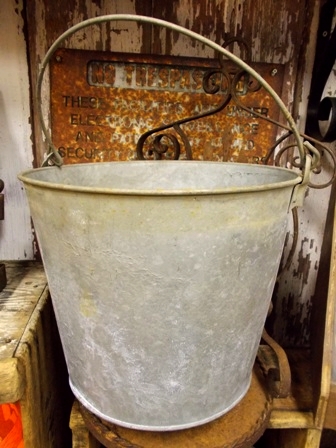 画像: dp-121201-04 Vintage Steel Bucket (FIRE)