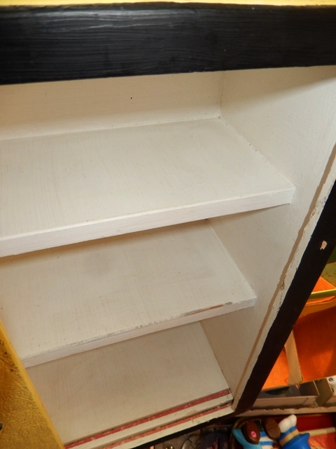 画像: dp-130604-01 Vintage Penguin Wood Shelf