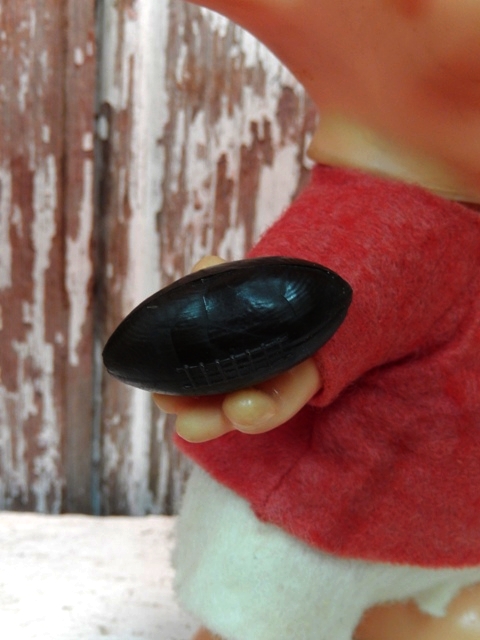 画像: ct-140114-21 ROYALTY Industries / 70's Roy Des of Florida Mouse bank "Football"