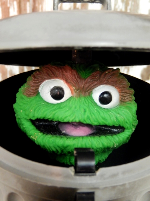 画像: ct-140121-54 Oscar the Grouch / 70's-80's Radio