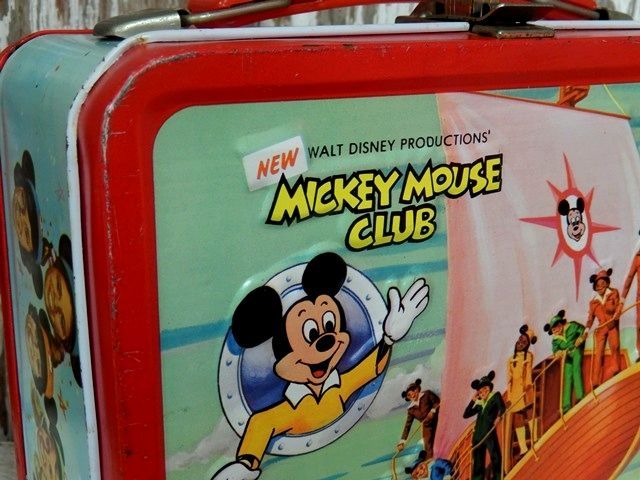 画像: ct-131121-09 Mickey Mouse Club / Aladdin 70's Lunchbox (Red) 