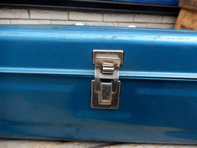 画像: dp-140610-13 Vintage Tackle Box