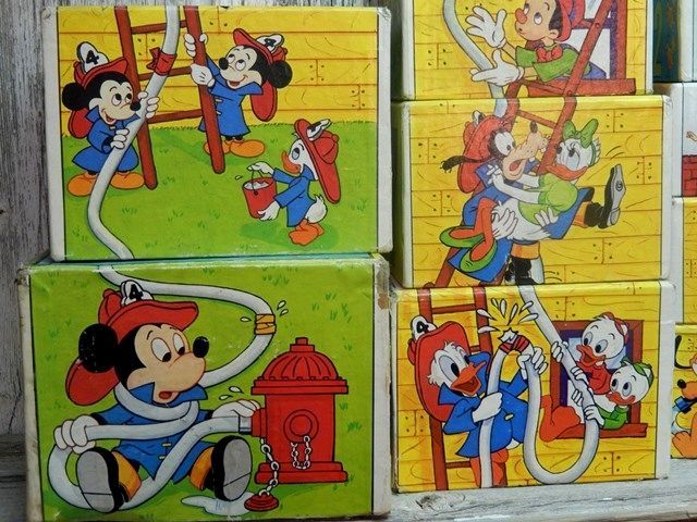画像: ct-141014-52 Walt Disney's / 70's Stacking Cardboard Block