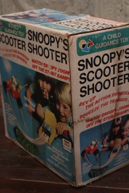 画像: ct-1902021-42 Snoopy / Child Guidance 1977 Scooter Shooter