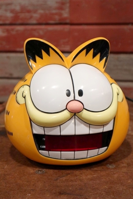 ct-190910-96 Garfield / 1990's Digital Alarm Clock - Jack's Mart