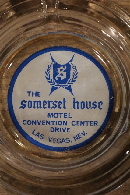 画像1: dp-220719-42 THE Somerset house MOTEL / Vintage Ashtray 