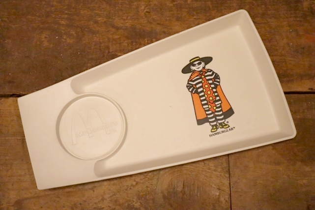 画像1: ct-240418-04 McDonald's / 1970's Plastic Food Tray "Hamburglar"