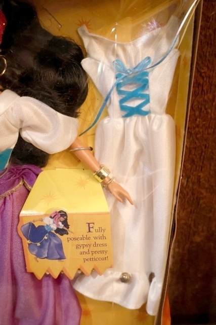 画像3: ct-250618-07 The Hunchback of Notre Dame / Esmeralda MATTEL 1995 Doll