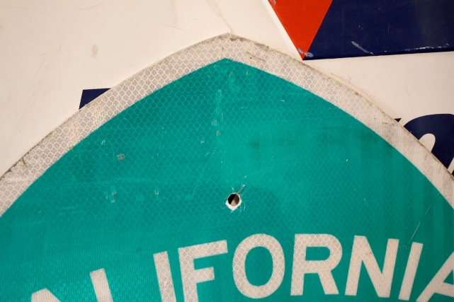 画像2: dp-250531-04 California State Route 60 Road Sign