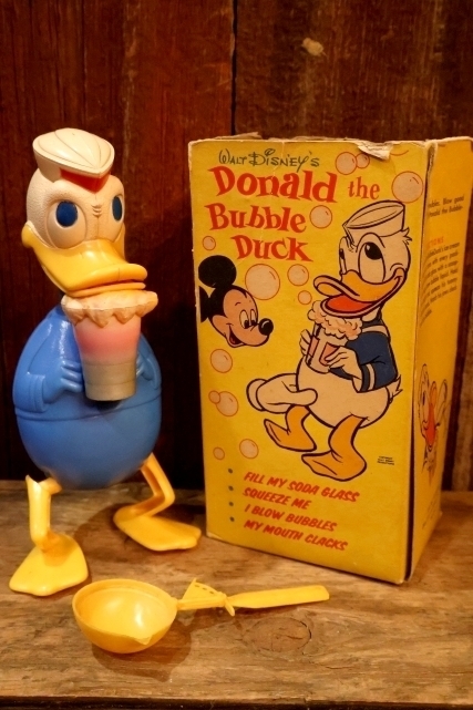 画像1: ct-250802-15 Donald Duck / Morris Plastic Corp. 1950's Donald the Bubble Duck