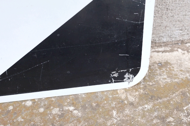 画像2: dp-250701-05 Road Sign "ONE WAY⇒"