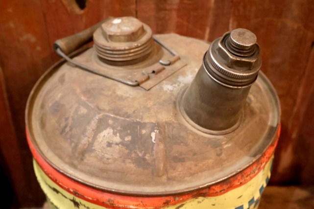 画像6: dp-251008-87 RICHFIELD 1950's RICHLUBE 5 U.S. GALLONS MOTOR OIL CAN