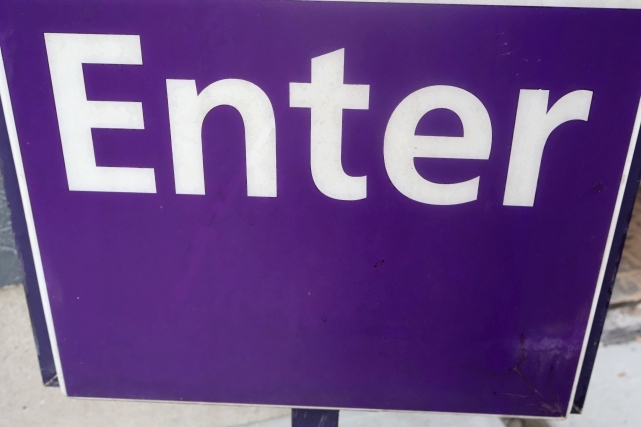 画像8: dp-251008-19 【店頭ピックのみ・発送不可】TACO BELL 1990's-2000's Drive-Thru "Enter" Sign