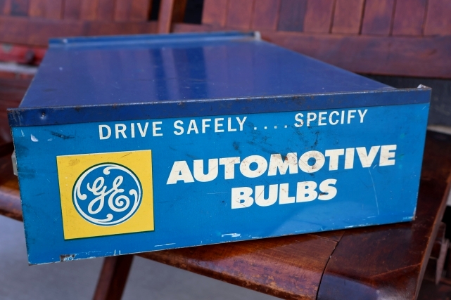 画像2: dp-251105-07 GENERAL ELECTRIC / AUTOMOTIVE BULBS CABINET (B)
