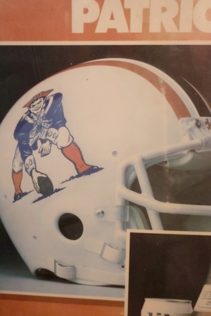 画像2: dp-251008-11 New England Patriots × Lite Beer 1980's-1990's Plastic Sign