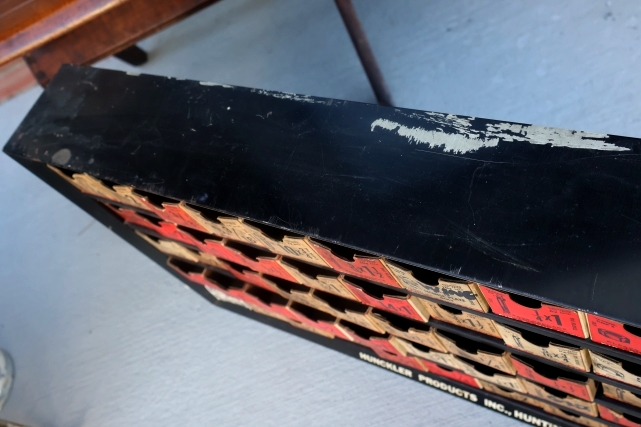 画像11: dp-251010-04 HUNCKLER PRODUCTS INC., 1960's PIK-A-NUT PAK ASSORTMENT METAL DISPLAY RACK