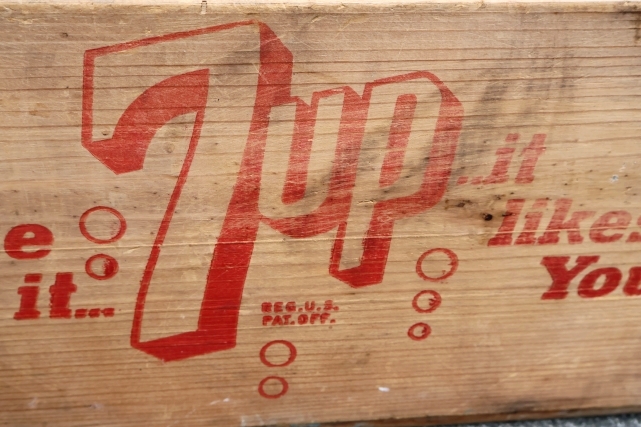 画像2: dp-250701-08 7 Up / 1960's-1970's Wood Crate Box
