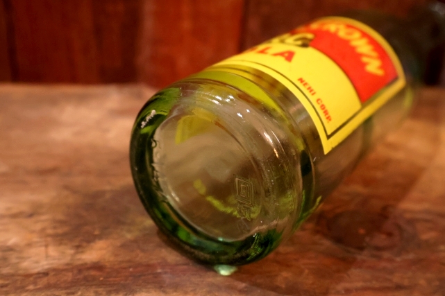 画像7: dp-251201-04 ROYAL CROWN COLA / 1950's 10 FL. OZ. Bottle