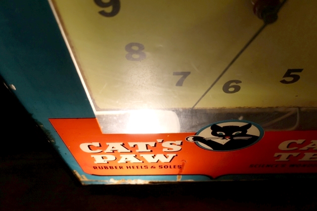 画像22: dp-251201-01 CAT'S PAW CAT-TEX / 1950's Advertising Lighted Clock