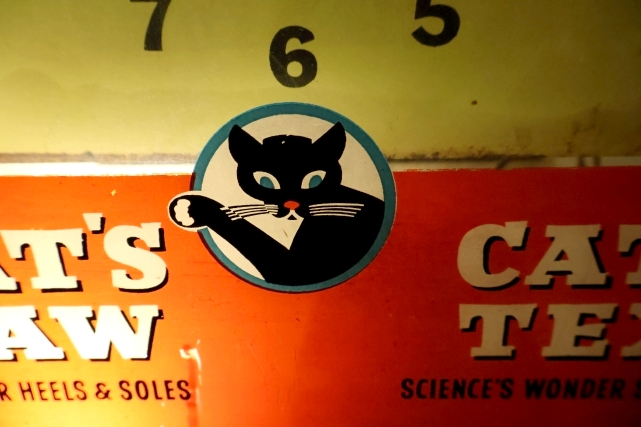 画像5: dp-251201-01 CAT'S PAW CAT-TEX / 1950's Advertising Lighted Clock