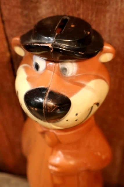 画像2: ct-251201-23 Yogi Bear / Knickerbokcer 1960's Plastic Coin Bank