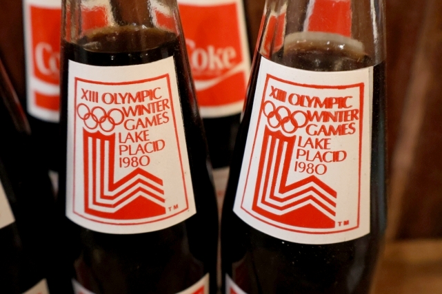 画像8: ck-066 XIII Olympic Winter Games Lake Placid 1980 Coca-Cola 10 FL. OZ Bottle set of 8