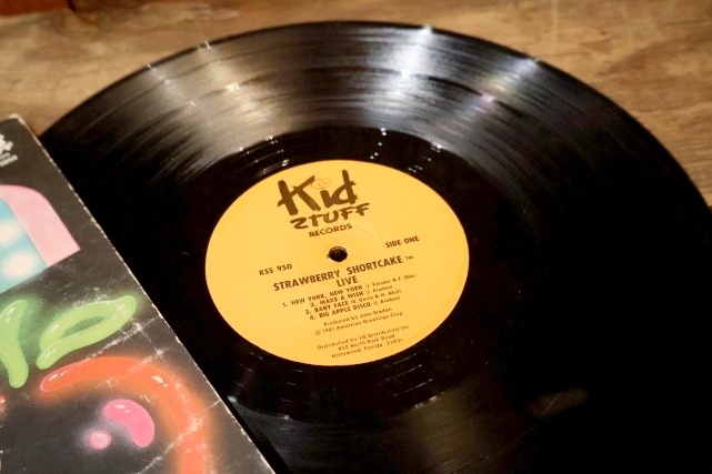 画像9: ct-251201-43 Strawberry Shortcake 1980 LP Record