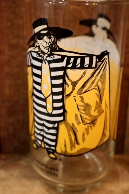 画像2: gs-260106-02 McDonald's / 1970's Collector Series "Hamburglar" Glass