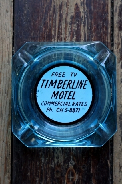 画像2: dp-260204-60 TIMBERLINE MOTEL VINTAGE GLASS ASHTRAY