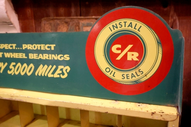 画像2: dp-260204-24 C/R OIL SEALS 1960's-1970's Metal Rack