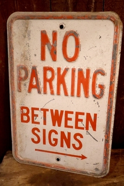 画像1: dp-260204-08 NO PARKING BETWEEN SIGNS → STEEL EMBOSSED STREET ROAD SIGN
