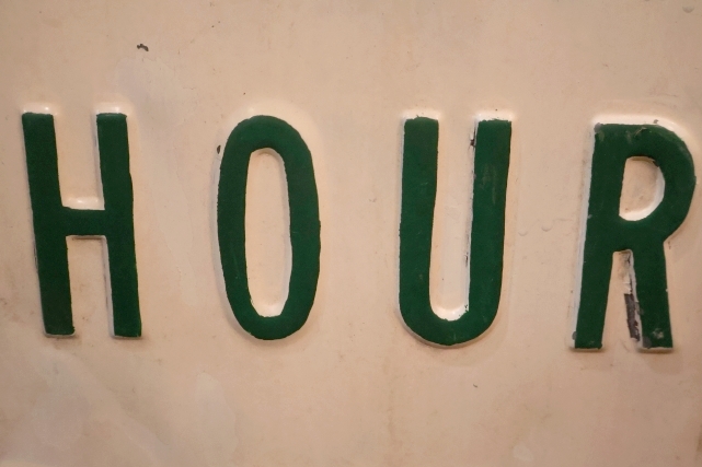 画像3: dp-260204-08 TWO HOUR PARKING STEEL EMBOSSED STREET ROAD SIGN