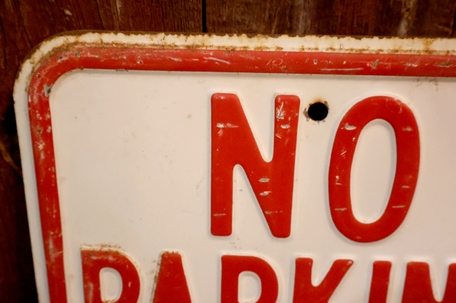 画像2: dp-260204-08 NO PARKING 8 A.M. TO 4 P.M. STEEL EMBOSSED STREET ROAD SIGN
