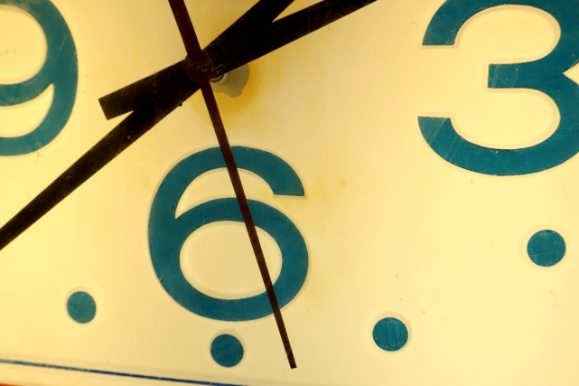 画像4: dp-260204-04 PEPSI 1970's-1980's Lighted Wall Clock