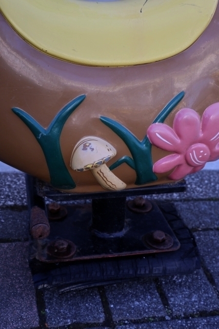 画像9: ct-260204-01 McDonald's Playland 1970's Setmakers Ride-on Seat "Hamburger"