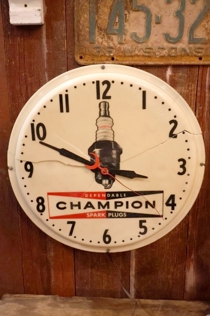 画像6: dp-260303-04 CHAMPION SPARK PLUGS 1960's Lighted Wall Clock