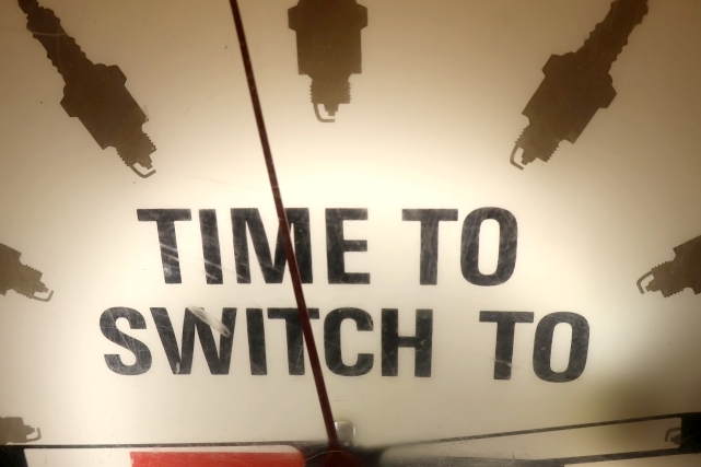 画像3: dp-260204-13 CHAMPION SPARK PLUGS 1970's Lighted Wall Clock