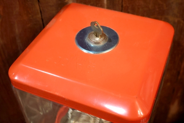 画像4: dp-250319-03 A&A CO. 1970's-1980's Capsule Toy Vending Machine