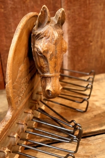 画像3: dp-260303-09 Syroco Wood 1950's Horse Tie Belt Hold Hook