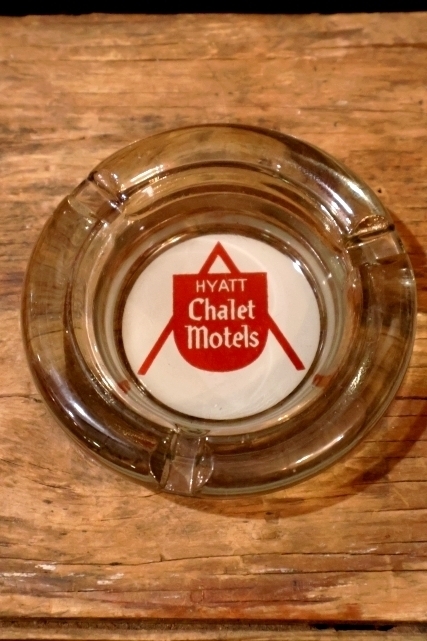 画像2: dp-260204-60 HYATT Chalet Motel VINTAGE GLASS ASHTRAY