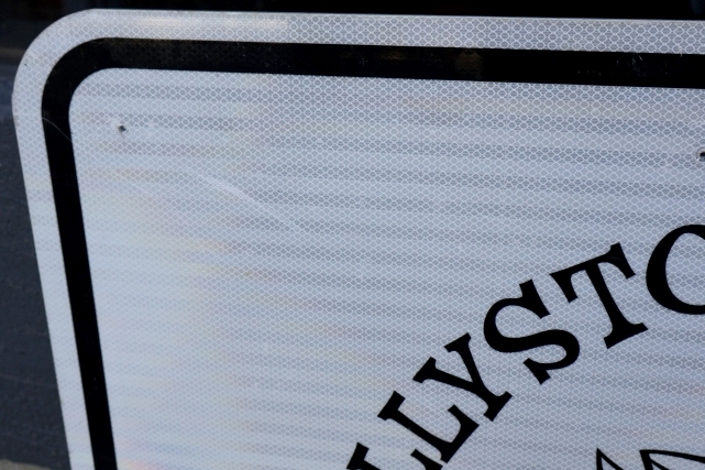 画像3: ct-260204-08 【店頭ピックのみ・発送不可】Yogi Bear's JELLYSTONE PARK CAMP-RESORT ROAD SIGN