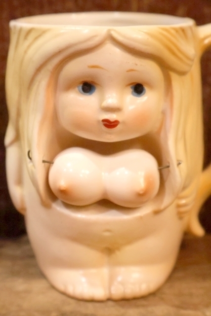 画像2: dp-260325-01 SPENCER GIFTS 1960's Pin-Up Girl Mug